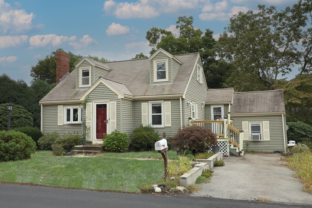 15 Lake Ave, Wenham, Massachusetts 01984