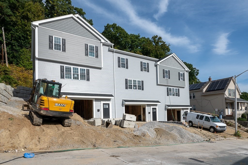 49A Chilmark St, Worcester, Massachusetts 01604