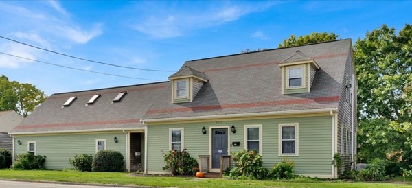 4329-4331 Acushnet Ave, New Bedford, Massachusetts 02745