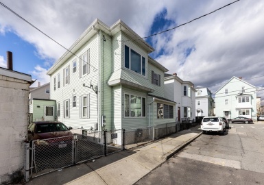 65 Harrison, Fall River, Massachusetts 02724, 4 Bedrooms Bedrooms, 12 Rooms Rooms,2 BathroomsBathrooms,Residential Income,For Sale,Harrison,73084140
