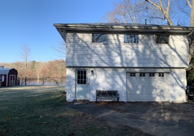56 Farm, Blackstone, Massachusetts 01504, 1 Bedroom Bedrooms, 3 Rooms Rooms,1 BathroomBathrooms,Residential Lease,For Rent,Farm,73063849