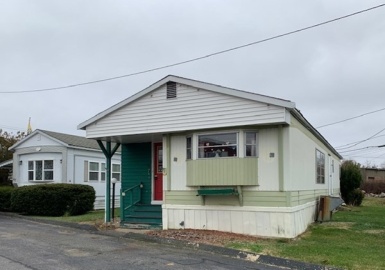 131 Washington St, Foxboro, Massachusetts 02035, 3 Bedrooms Bedrooms, 5 Rooms Rooms,1 BathroomBathrooms,Residential,For Sale,Washington St,73064421