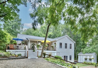18 Landmark Lane, Rockport, Massachusetts 01966, 4 Bedrooms Bedrooms, 5 Rooms Rooms,3 BathroomsBathrooms,Residential,For Sale,Landmark Lane,73051629