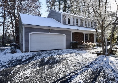 3 Mattawa Lane, Lakeville, Massachusetts 02347, 4 Bedrooms Bedrooms, 8 Rooms Rooms,1.5 BathroomsBathrooms,Residential,For Sale,Mattawa Lane,73064885