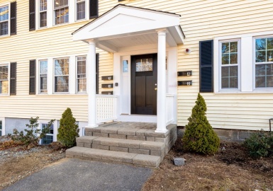 57 High, Andover, Massachusetts 01810, 2 Bedrooms Bedrooms, 4 Rooms Rooms,1 BathroomBathrooms,Residential Lease,For Rent,High,73036169