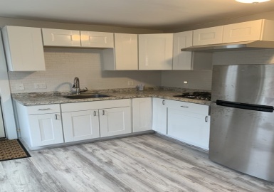 50 Market St, Amesbury, Massachusetts 01913, 2 Bedrooms Bedrooms, 5 Rooms Rooms,1 BathroomBathrooms,Residential Lease,For Rent,Market St,73065225