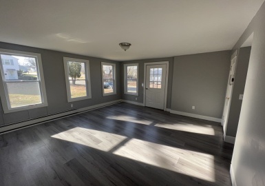 48 Cohasse St, Southbridge, Massachusetts 01550, 1 Bedroom Bedrooms, 3 Rooms Rooms,1 BathroomBathrooms,Residential Lease,For Rent,Cohasse St,73067676