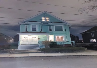 15 Beacon Street, Everett, Massachusetts 02149, 2 Bedrooms Bedrooms, 6 Rooms Rooms,1 BathroomBathrooms,Residential Lease,For Rent,Beacon Street,73067944