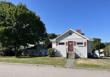 45 & 47 Bedford Ave, Worcester, Massachusetts 01604, 5 Bedrooms Bedrooms, 10 Rooms Rooms,2.5 BathroomsBathrooms,Residential Income,For Sale,Bedford Ave,73085355