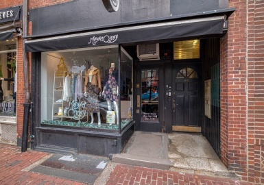 49-49B Charles St, Boston, Massachusetts 02114, 3 Bedrooms Bedrooms, 8 Rooms Rooms,3 BathroomsBathrooms,Residential Income,For Sale,Charles St,73040092