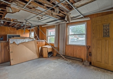 289 Bank St, Fall River, Massachusetts 02720, 4 Bedrooms Bedrooms, 12 Rooms Rooms,4.5 BathroomsBathrooms,Residential Income,For Sale,Bank St,73045937