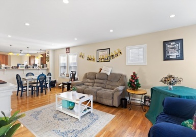 149 Sydney Street, Boston, Massachusetts 02125, 2 Bedrooms Bedrooms, 4 Rooms Rooms,1 BathroomBathrooms,Residential Lease,For Rent,Sydney Street,73068730