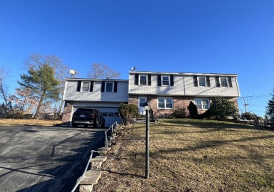 3 Poplar Ln, Chelmsford, Massachusetts 01863, 3 Bedrooms Bedrooms, 6 Rooms Rooms,1.5 BathroomsBathrooms,Residential Lease,For Rent,Poplar Ln,73064554
