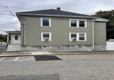 48 Linden St, Salem, Massachusetts 01970, 2 Bedrooms Bedrooms, 6 Rooms Rooms,1 BathroomBathrooms,Residential Lease,For Rent,Linden St,73049395