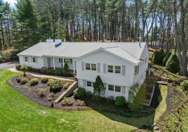 25 Forest Ridge Road, Weston, Massachusetts 02493, 4 Bedrooms Bedrooms, 10 Rooms Rooms,3 BathroomsBathrooms,Residential Lease,For Rent,Forest Ridge Road,73064145