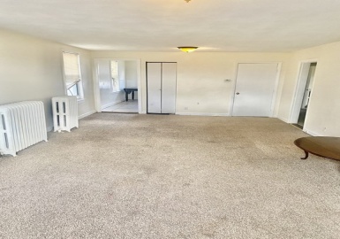 23 Echo Grove, Lynn, Massachusetts 01905, 2 Bedrooms Bedrooms, 4 Rooms Rooms,1 BathroomBathrooms,Residential Lease,For Rent,Echo Grove,73069018