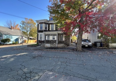 15 Mulberry Street, Beverly, Massachusetts 01915, 1 Bedroom Bedrooms, 3 Rooms Rooms,1 BathroomBathrooms,Residential Lease,For Rent,Mulberry Street,73051894