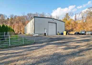 33 Berkshire St, Holyoke, Massachusetts 01040, ,Commercial Lease,For Rent,Berkshire St,73095265
