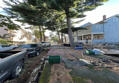 51 Heard St, Chelsea, Massachusetts 02150, 5 Bedrooms Bedrooms, 9 Rooms Rooms,2 BathroomsBathrooms,Residential Income,For Sale,Heard St,73089822