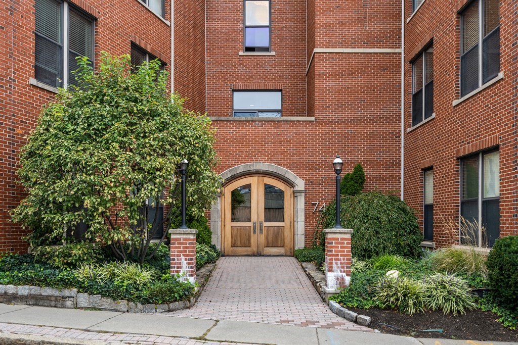 74 Kent St, Brookline, Massachusetts 02445