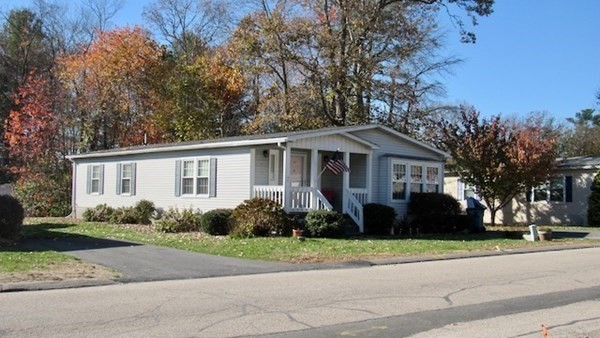 36 Leisurewoods Dr., Rockland, Massachusetts 02333