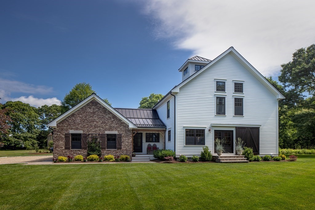 662 Old Harbor Rd, Westport, Massachusetts 02790