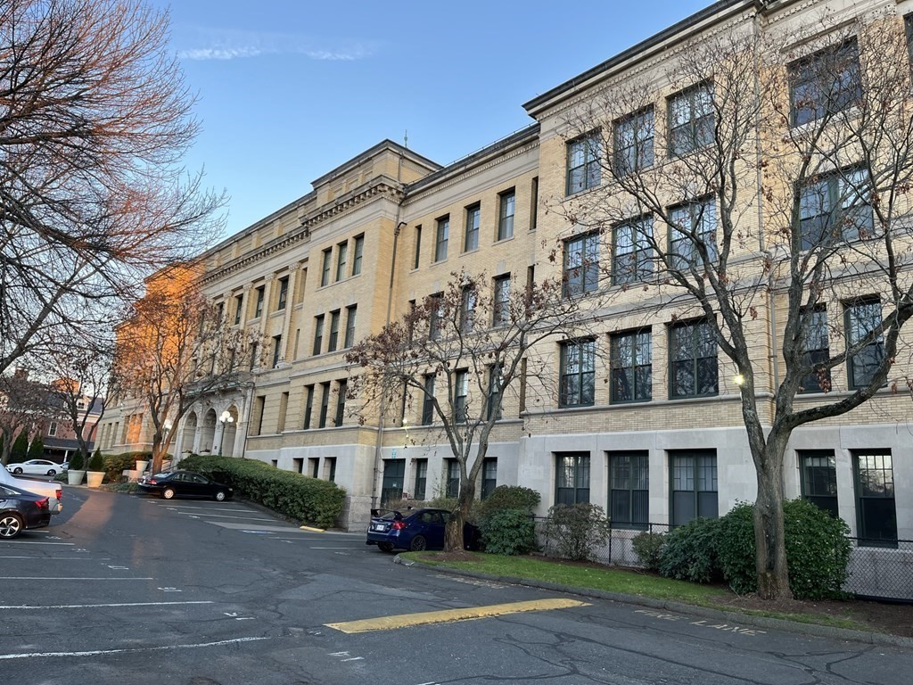 235 State St, Springfield, Massachusetts 01103