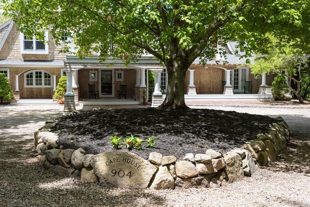 904 West Falmouth Highway, Falmouth, Massachusetts 02540