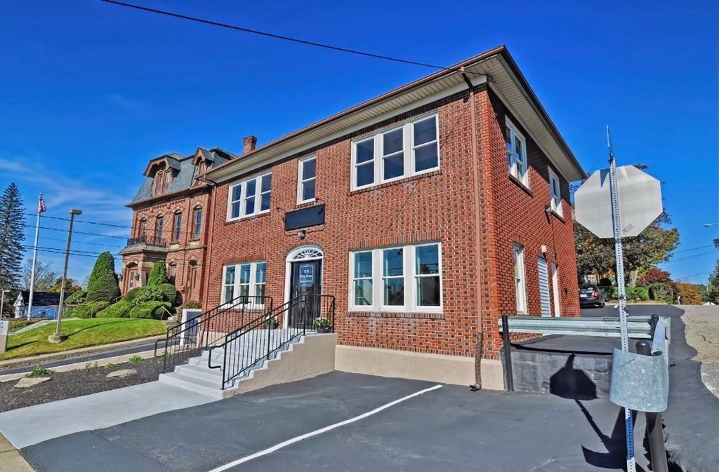 1078 Main Street, Leicester, Massachusetts 01524