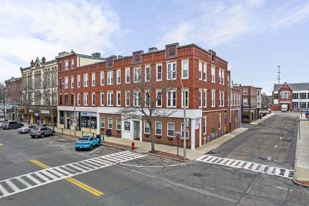 10-20 Main Street, Natick, Massachusetts 01760