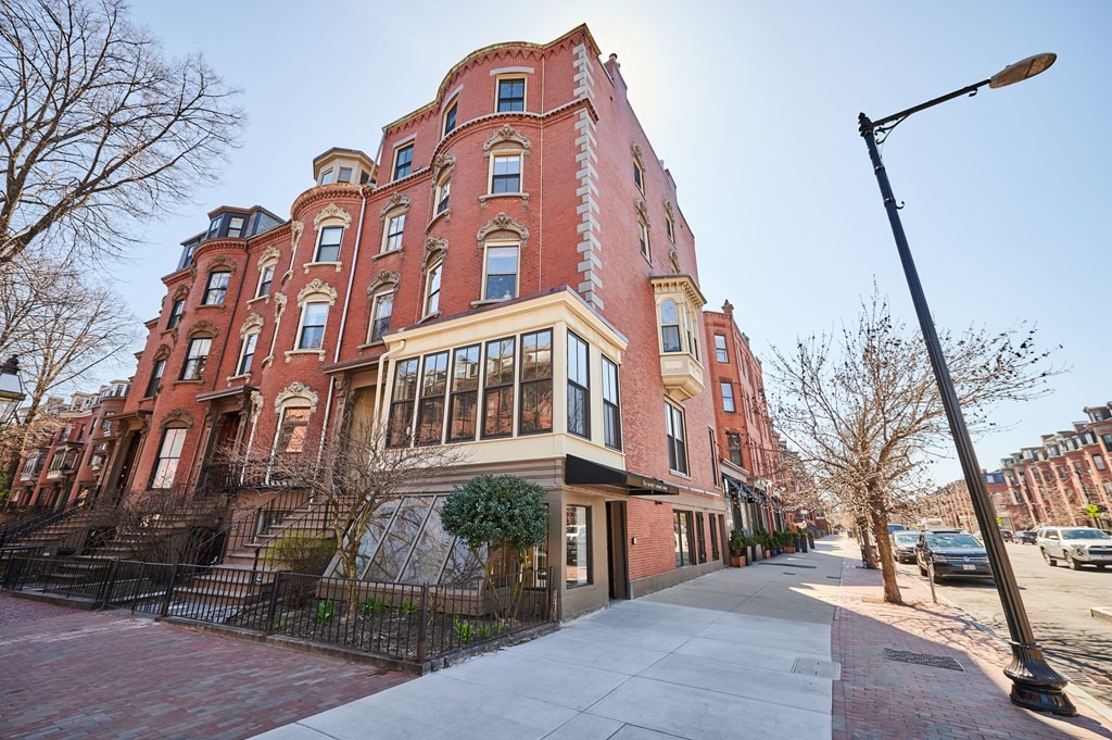 570-572 Tremont St, Boston, Massachusetts 02118