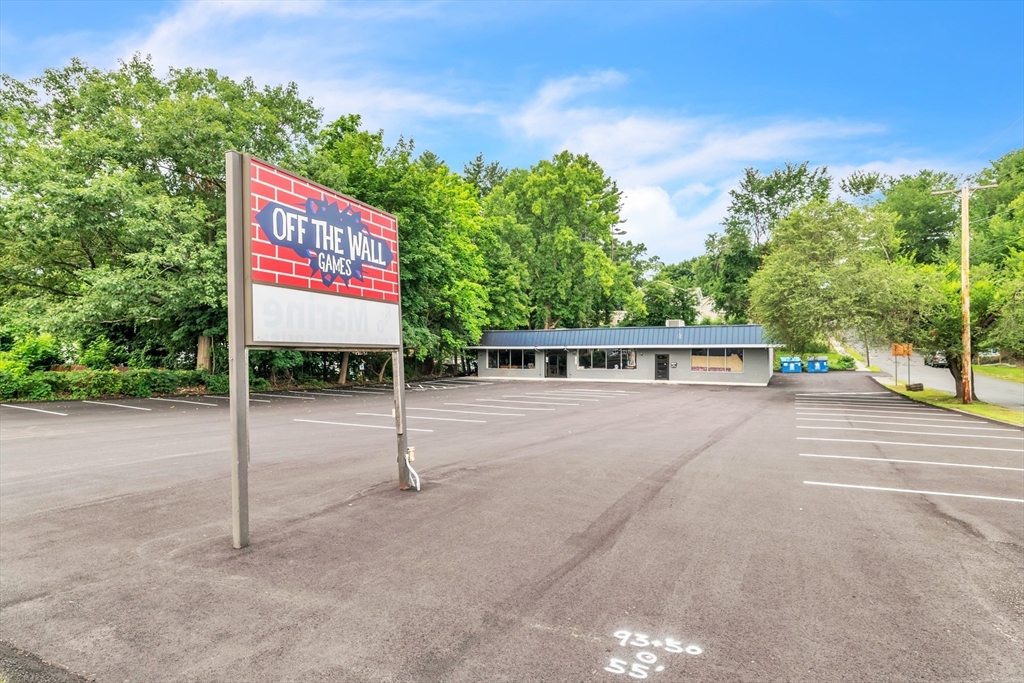 1654 Riverdale, West Springfield, Massachusetts 01089