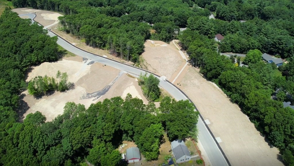 11 Couture Way, Middleton, Massachusetts 01949