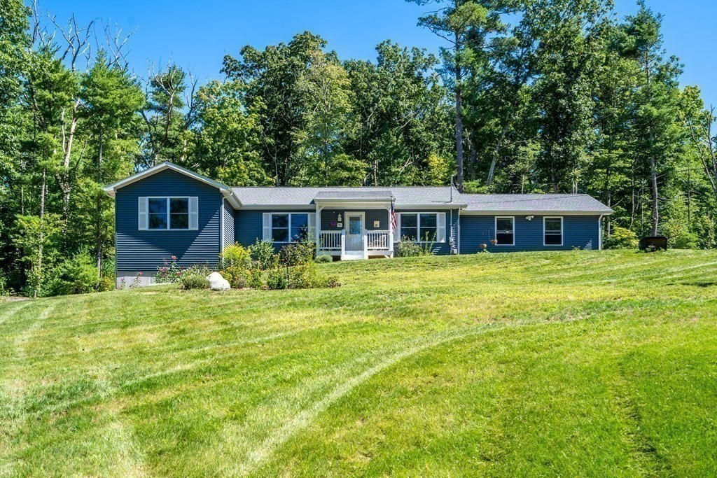 70 Brimfield Road, Holland, Massachusetts 01521