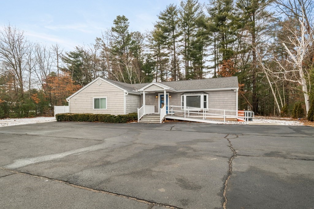 470 Southampton Rd, Westfield, Massachusetts 01085