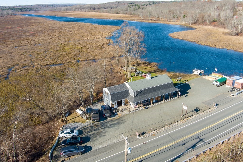 7 Fiskdale Road, Brookfield, Massachusetts 01506