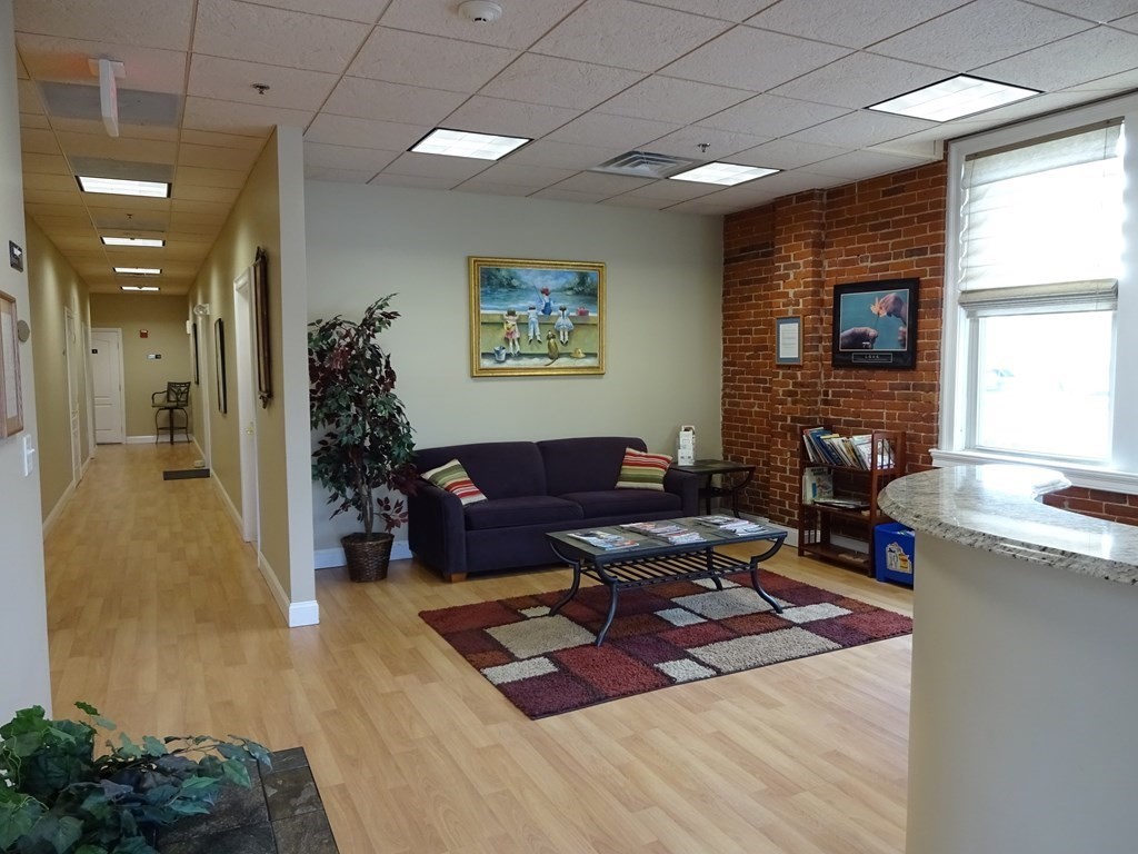 486 Chestnut St, Gardner, Massachusetts 01440