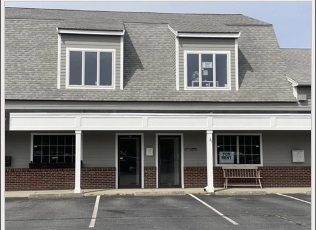 66 Main St, Carver, Massachusetts 02330