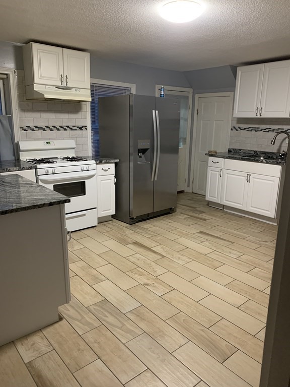 41 Delard St, Lowell, Massachusetts 01850