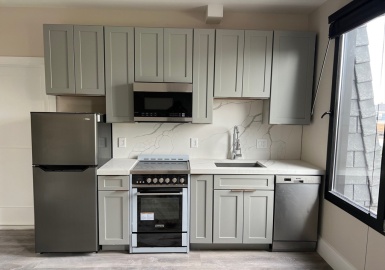 366 Broadway, Everett, Massachusetts 02149, 2 Bedrooms Bedrooms, 4 Rooms Rooms,1 BathroomBathrooms,Residential Lease,For Rent,Broadway,73202998