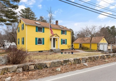 126-128 Greene St, Hopedale, Massachusetts 01747, 4 Bedrooms Bedrooms, 9 Rooms Rooms,2 BathroomsBathrooms,Residential Income,For Sale,Greene St,73079381