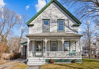 115 Peirce Street, Middleboro, Massachusetts 02346, 5 Bedrooms Bedrooms, 12 Rooms Rooms,2.5 BathroomsBathrooms,Residential Income,For Sale,Peirce Street,73076815