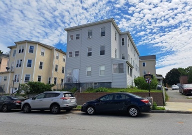 29 Arlington Street, Worcester, Massachusetts 01604, 9 Bedrooms Bedrooms, 18 Rooms Rooms,3.5 BathroomsBathrooms,Residential Income,For Sale,Arlington Street,73093749