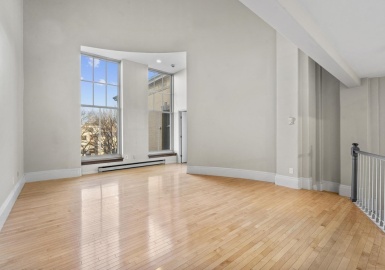 350 W 4th, Boston, Massachusetts 02127, 2 Bedrooms Bedrooms, 6 Rooms Rooms,1 BathroomBathrooms,Residential Lease,For Rent,W 4th,73071173