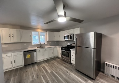 41 Mount Vernon, Somerville, Massachusetts 02145, 3 Bedrooms Bedrooms, 5 Rooms Rooms,1 BathroomBathrooms,Residential Lease,For Rent,Mount Vernon,73048782