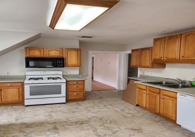 19 Gardner Avenue, Brockton, Massachusetts 02302, 4 Bedrooms Bedrooms, 7 Rooms Rooms,1 BathroomBathrooms,Residential Lease,For Rent,Gardner Avenue,73068804