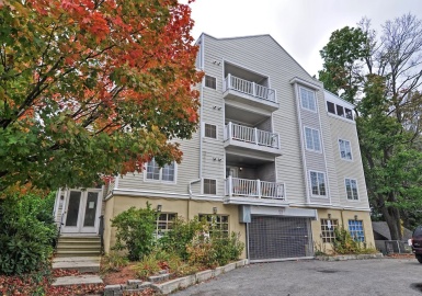 206 West Main, Marlborough, Massachusetts 01752, 2 Bedrooms Bedrooms, 6 Rooms Rooms,2 BathroomsBathrooms,Residential,For Sale,Trinity Court,West Main,72986209