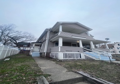 184-186 Westford Cir, Springfield, Massachusetts 01109, 6 Bedrooms Bedrooms, 12 Rooms Rooms,2 BathroomsBathrooms,Residential Income,For Sale,Westford Cir,73072111
