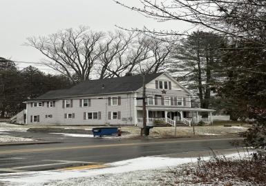 202 N Main St, Millbury, Massachusetts 01527, 3 Bedrooms Bedrooms, 7 Rooms Rooms,1 BathroomBathrooms,Residential Lease,For Rent,N Main St,73070295