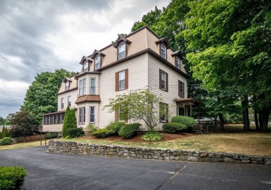8 High Street, Westborough, Massachusetts 01581, 2 Bedrooms Bedrooms, 6 Rooms Rooms,1 BathroomBathrooms,Residential Lease,For Rent,High Street,73051463
